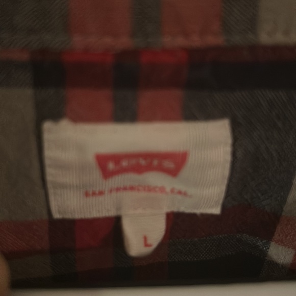 Large Levi’s flannel - Picture 3 of 3